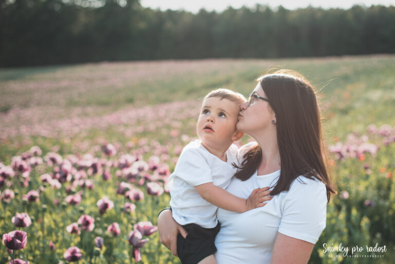 laska_v_hledacku_mama_a_syn