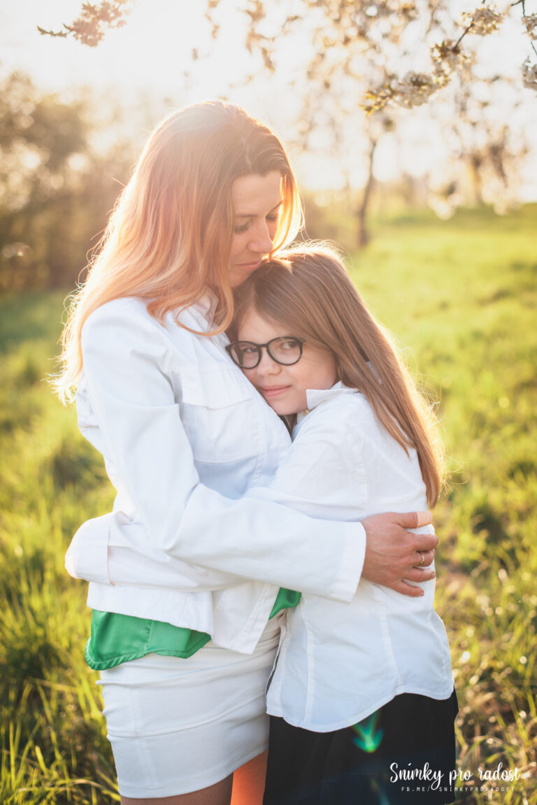 materska_laska_objeti_mamy_a_dcery