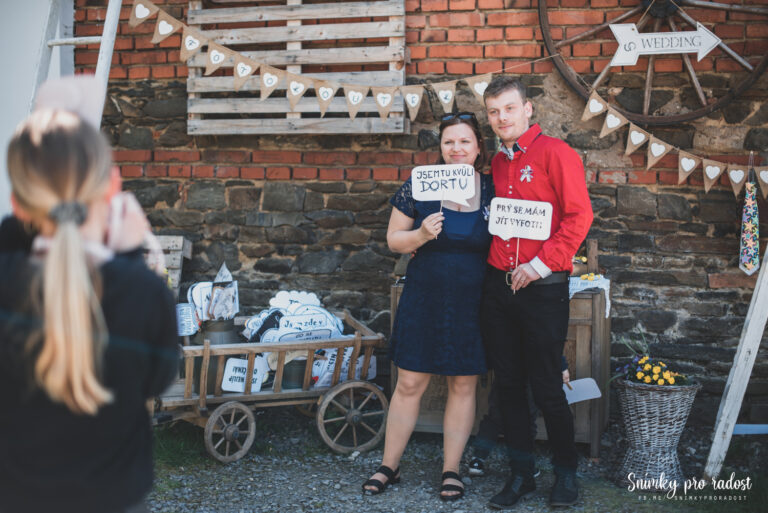 Svatební fotokoutek