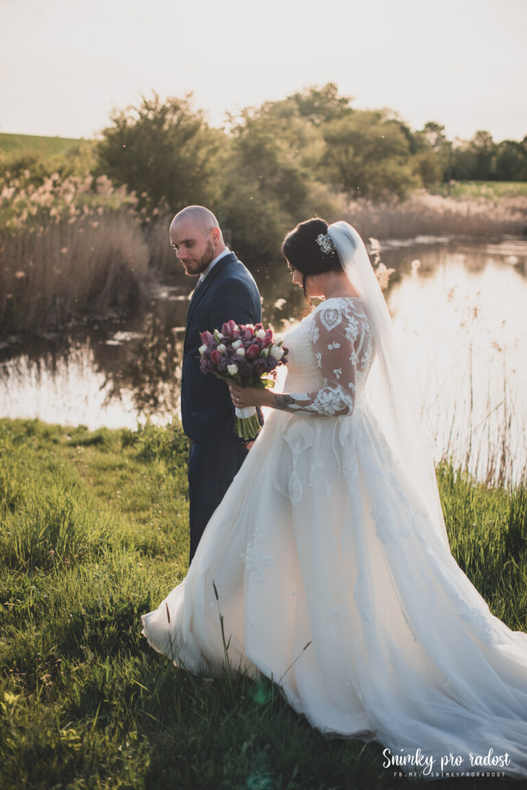 Svatba portréty novomanželů Snímky pro radost