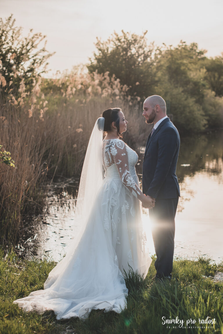 Svatba portréty novomanželů Snímky pro radost