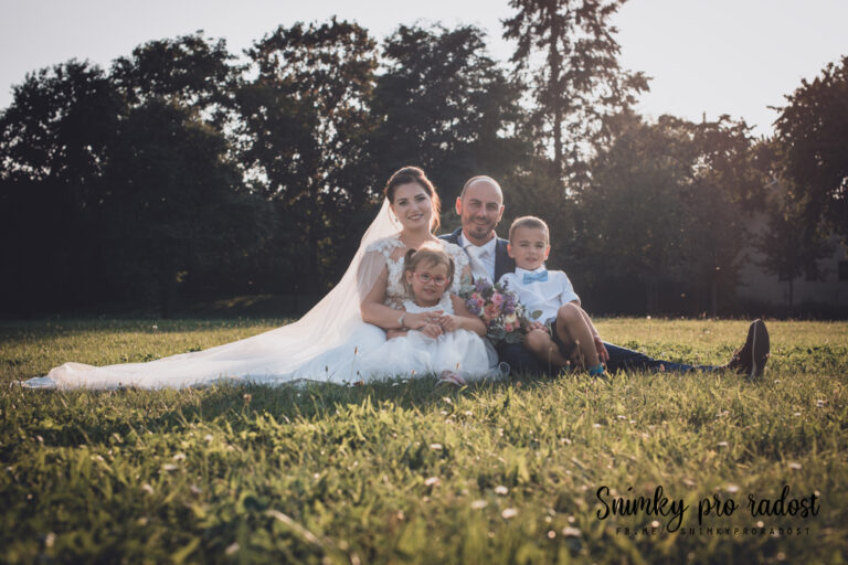 Svatební rodinný portrét