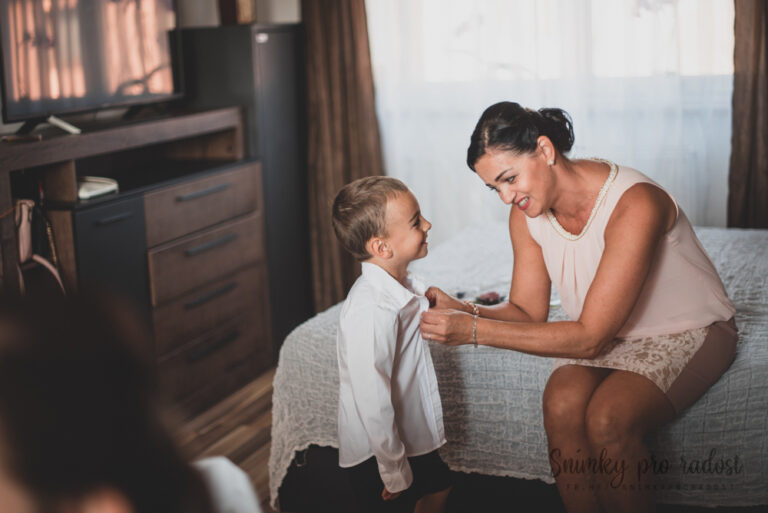 Chystání svatebčanů