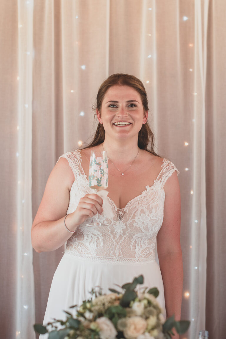 Nevěsta přípitek