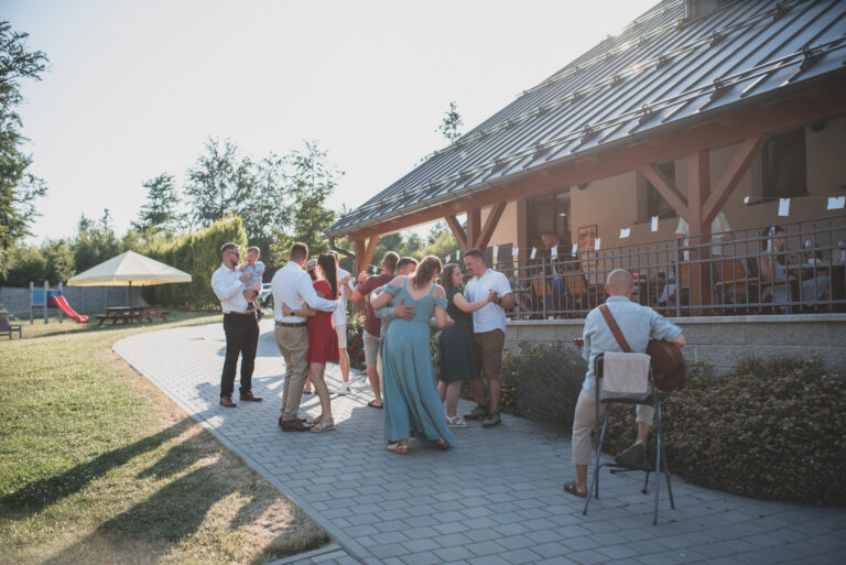 Taneční zábava na svatbě